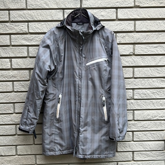 Helly Hansen Jackets & Blazers - Helly Hansen Fall/Winter Coat Grey Plaid Sz L